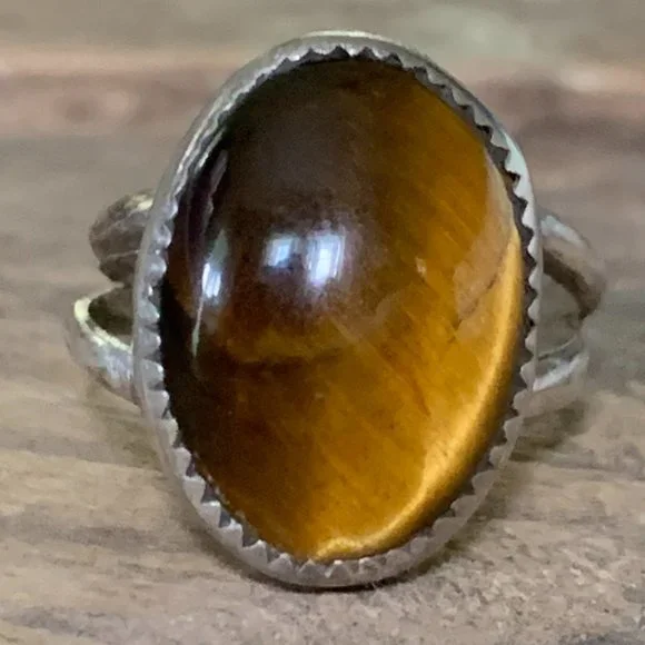 Vintage Sterling Tiger's Eye Southwest/Primitive Size 7 - Picture 2 of 15